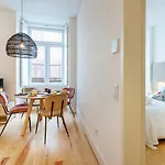 Modern 1bdr In Downtown By Lovelystay Διαμέρισμα *