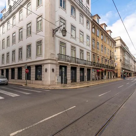 Modern 1bdr In Downtown By Lovelystay Lisboa
