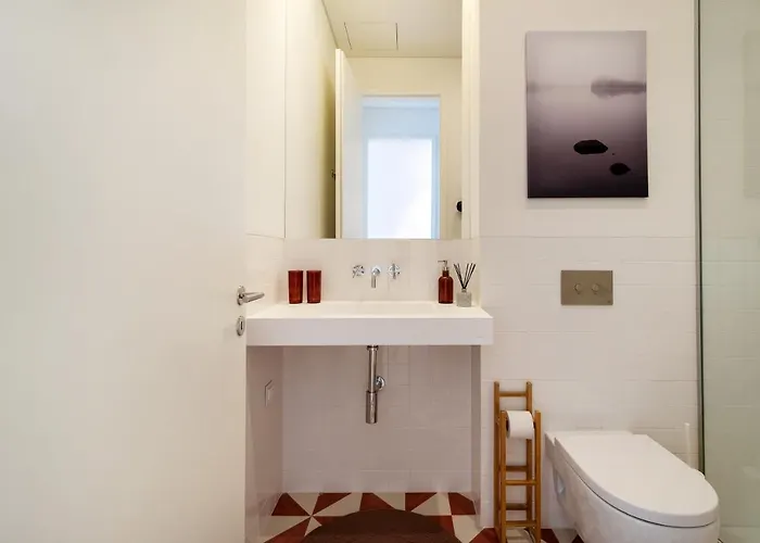 Modern 1bdr In Downtown By Lovelystay * Лиссабон