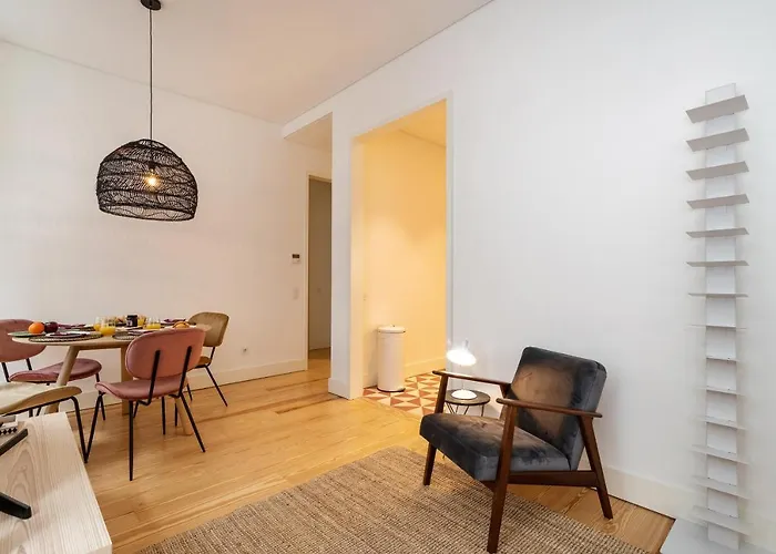 Modern 1bdr In Downtown By Lovelystay *