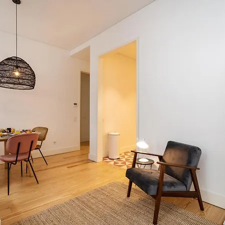 Modern 1bdr In Downtown By Lovelystay *